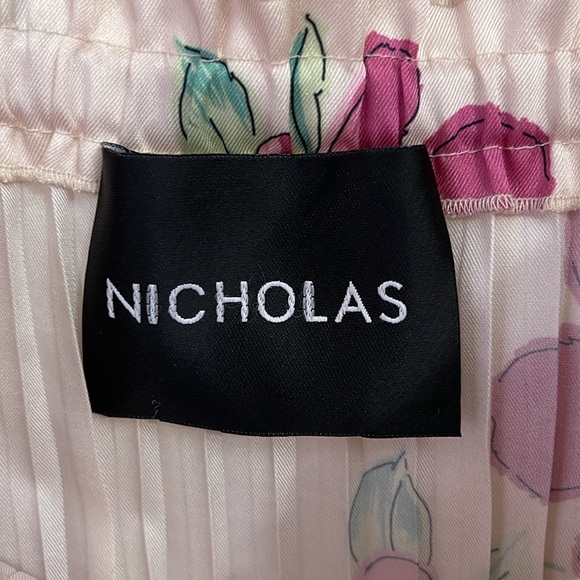 NICHOLAS Floral Pleated Prairie Dress • Size 8 US - Picture 7 of 13